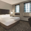 Отель La Quinta Inn & Suites by Wyndham Baltimore Downtown, фото 6