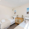Отель 3-bed Mews House, Battersea, фото 16