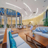 Отель Howard Johnson By Wyndham Lake Serenity Hotel Neijiang, фото 1