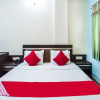 Отель OYO 15650 Tourist Inn, фото 8