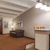 Отель Comfort Inn & Suites Madison - Airport, фото 12