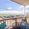 Отель Beach Harbour 16 @ The Carolina Beach Boardwalk - Full Remodel!, фото 8