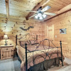 Отель Cabin w/ Hot Tub & Deck ~ 12 Mi to Pigeon Forge!, фото 15