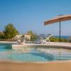 Отель TD Villa Ponente Luxury Villa With Sea View Pool, фото 12