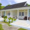 Отель Bequia Plantation Hotel в Порте-Элизабет