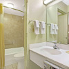 Отель Days Inn by Wyndham Benson, фото 8