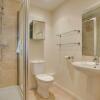 Отель Holiday Home Edmonton.1, фото 9