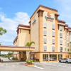 Отель Comfort Suites Orlando Airport, фото 1