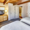 Отель Luxury 2 Bedroom Mountain Vacation Rental in the Heart of Downtown Aspen One Block From Silver Queen, фото 2