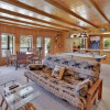 Отель 2098-cove Lakefront Chalet 4 Bedroom Home by RedAwning, фото 21