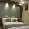 Отель OYO 9332 Aishwarya Le Royale, фото 16