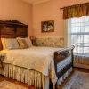 Отель The Queen's Residence Bed and Breakfast, фото 43