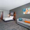 Отель La Quinta Inn & Suites by Wyndham Louisville NE/Old Henry Rd, фото 19