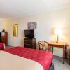 Отель Econo Lodge Inn & Suites, фото 7