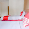 Отель OYO 888 Grand Ijen Guest House, фото 11