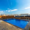 Отель Barcelona - 1 BR Apartment Shared Terrace with Swimming Pool - HOA 42151, фото 16