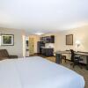 Отель Candlewood Suites Omaha - Millard Area, an IHG Hotel, фото 7