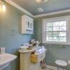 Отель Inviting Quincy Cottage: Walk to Historic Downtown, фото 12