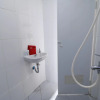 Отель RedDoorz Plus Syariah near Mall Pondok Indah, фото 9