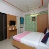 Отель OYO 14098 R R Homes, фото 16