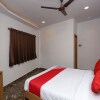 Отель OYO 11965 Krishna Guest House, фото 3