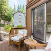 Отель Wolfe by Avantstay 5mins Northstar! w/ Hot Tub, Fireplace, 2 Private Decks!, фото 12