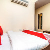 Отель OYO 14993 Rp Palace, фото 4