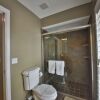 Отель North Barfield Home #63186 3 Bedrooms 2 Bathrooms Home, фото 25