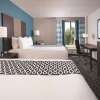 Отель La Quinta Inn & Suites by Wyndham Atlanta Airport North, фото 11