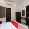 Отель OYO 12027 Hotel Amara, фото 16