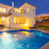 Отель Villa Seashore One Large Private Pool Walk to Beach Sea Views A C Wifi - 3150, фото 1