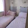 Отель Immaculate Sen Friendly 3-bed Caravan in Porthcawl, фото 3
