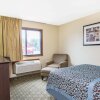 Отель Days Inn & Suites by Wyndham Waterloo, фото 3