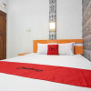 Отель RedDoorz near Hartono Mall, фото 4