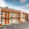 Отель Econo Lodge Fort Jackson, фото 35