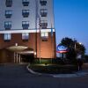 Отель Fairfield Inn and Suites by Marriott Atlanta Airport North в Ист-Пойнт