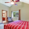 Отель Little Bear Lodge - Three Bedroom Home with Mountain View, фото 3