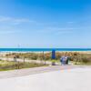 Отель Sunny apartment 3 blocks to the beach, фото 22