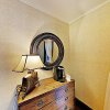 Отель New Listing! 8 Suites At Iconic De La Vina Inn 8 Bedroom Home, фото 13