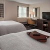 Отель Hampton Inn & Suites Milwaukee Downtown, фото 36
