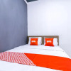 Отель Oyo 1421 Kasmaran Guest House Syariah, фото 5