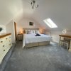 Отель Modern 4-bed Cottage Llanwrst Town Centre & Parking - Snowdonia! near Betws-y-Coed, фото 5