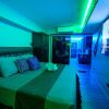 Отель CLOCKWORKORANGE Luxury Suites, фото 6