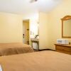 Отель Econo Lodge Inn & Suites, фото 12