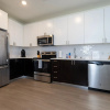 Отель Stunning Nulu 1BR Cozysuites 06, фото 6