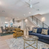 Отель Bienville 4BR Stunning Townhouses Mid City, фото 2