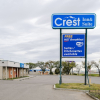 Отель Crest Inn & Suite, фото 1