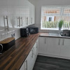 Отель Modern, Spacious Walking Distance to Castle & Town, фото 12