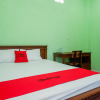 Отель RedDoorz Syariah near Monumen Jogja Kembali, фото 2