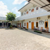 Отель OYO Living 2217 Permana Guesthouse Syariah, фото 20